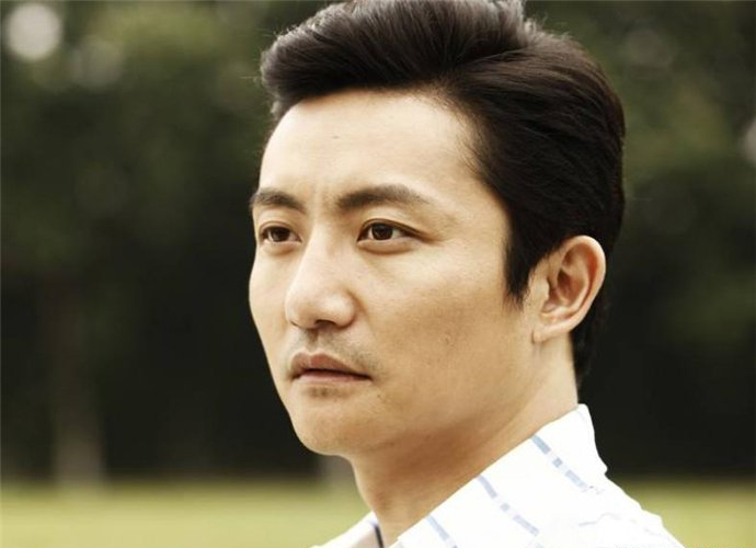 涂松岩老婆个人资料 和女演员袁菲是夫妻吗