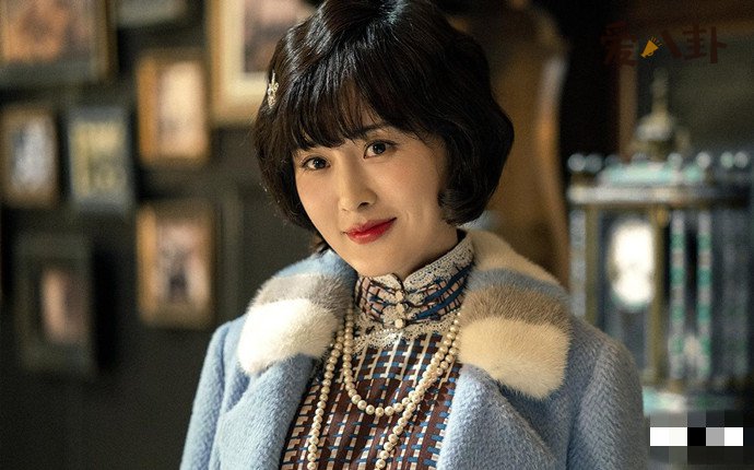 �������վ������ʵ���� ����˫������