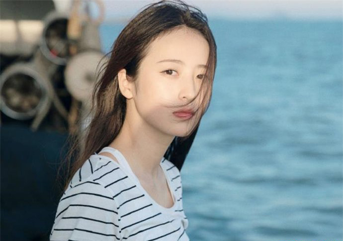 周雨彤高考成绩是多少 周雨彤个人资料