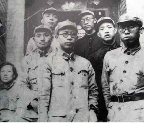 ½��һ������� ½��һ��������˭