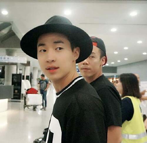 ���ܻ�Ů������˭ Henry���ܻ���Ů���ѵ�Ҫ��