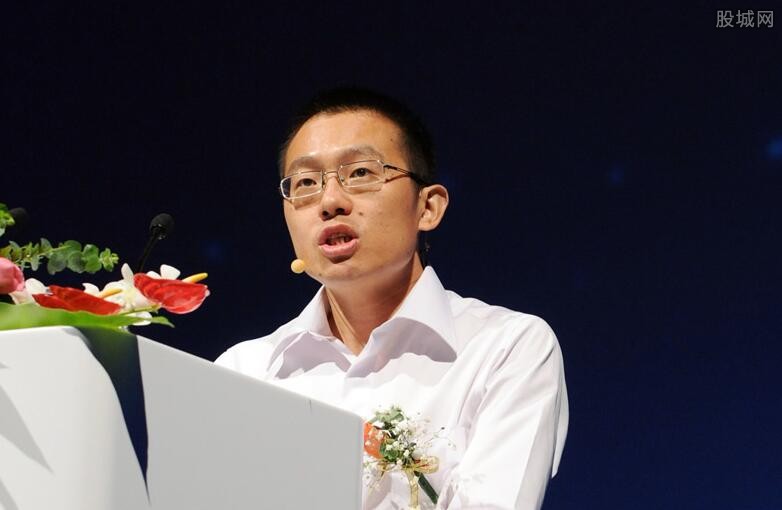 李一男和孟晚舟的关系 很简单就是同事关系