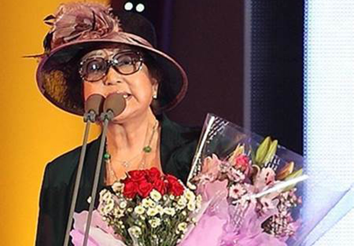 �����������¼���ô���� �ڼ�һ�����˽�20��Ƭ��Ӱ