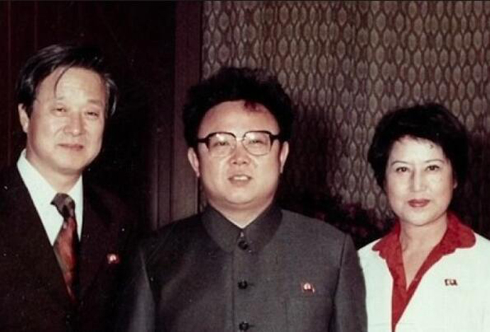 �����������¼���ô���� �ڼ�һ�����˽�20��Ƭ��Ӱ