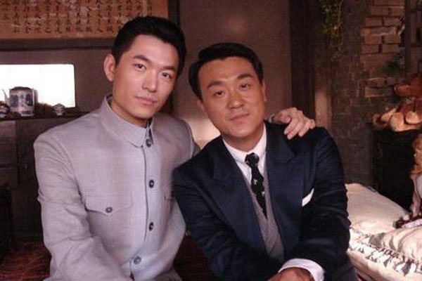 �α������Ƭ ��Ա�α���������Ƭ