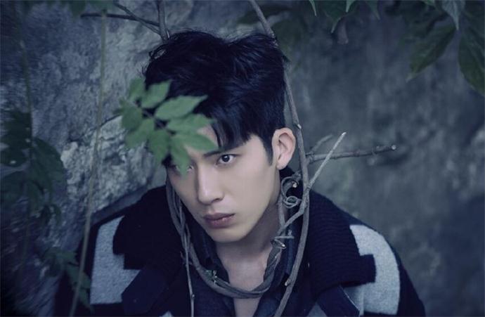 ����ȻŮ������˭ ��ʷ�ڶ���Ů��������λ