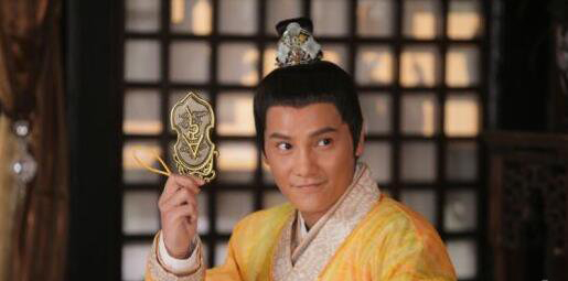 ���Ӿ��ļ����������Ǯ�� ���Ӿ��ݹ��ĵ��Ӿ�����Щ