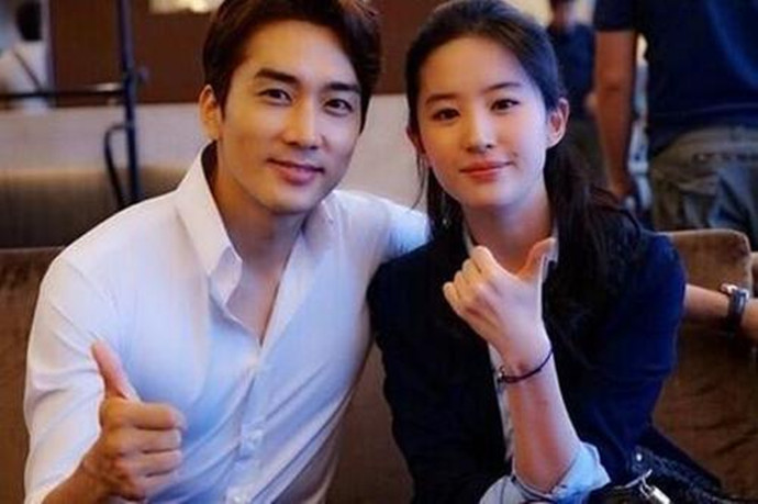 �γ��ܸ�����״��Ů����˭ �������Ϊʲô����