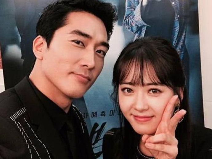 �γ��ܸ�����״��Ů����˭ �������Ϊʲô����