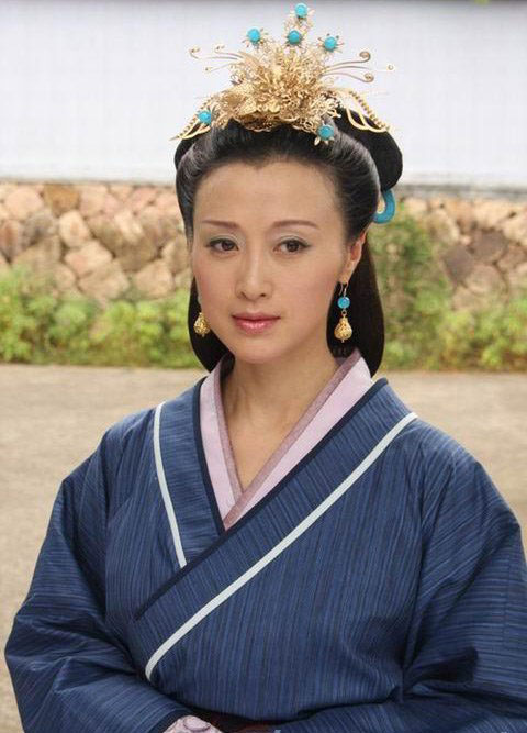 ��ɺ�������ϼ��� ��������Ϲ���˭