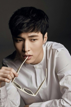 �����˸������� ���꾭���͸�������