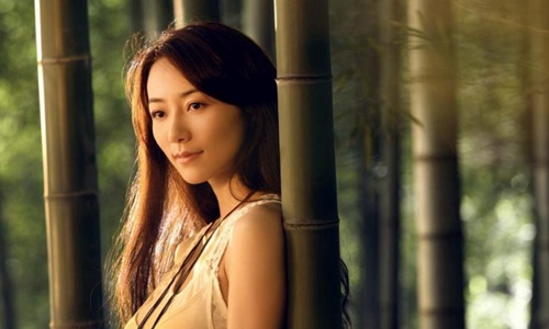 演员韩雪的家世 爷爷外公是开国大将吗