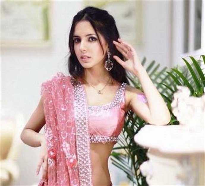 �ǳ����Ű��ȵ�������˭ ��һλӡ����Ѫ��Ů