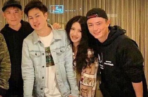 �������ڻ������������������ �����������������˻���