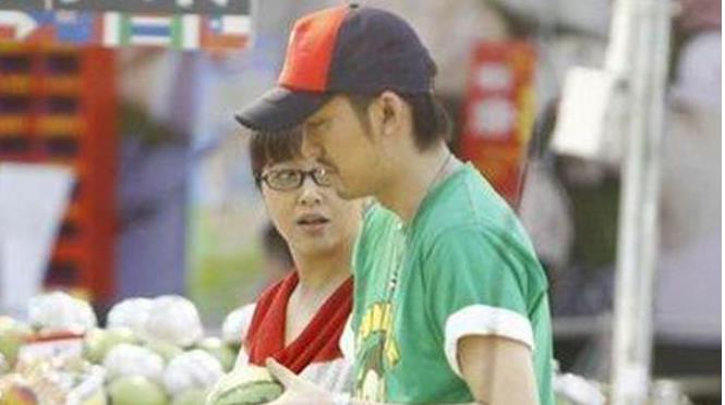 �Ų�������Ů�ѽ�ɺ�� �����������P��һ���