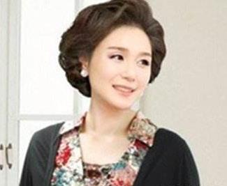 40���Ů���ʺ�ʲô���� 40һ50��Ů�̷���