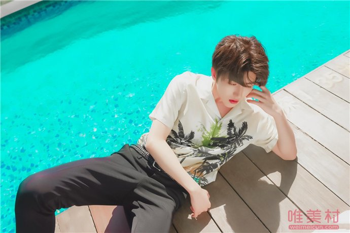 ������ǩԼ�ļҾ��͹�˾ ��������ǰ���͹�˾�������