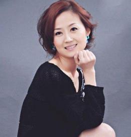 40���Ů���ʺ�ʲô���� 40һ50��Ů�̷���