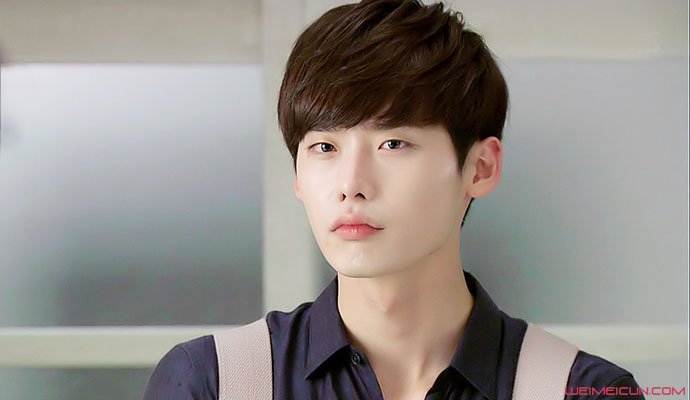 ����˶Ů�Ѿ�����˭ Ů�ǽ����±�˵�����