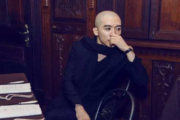 �ü��ָ���������˭ �ü�������ʢ�ֵ�ʲô��