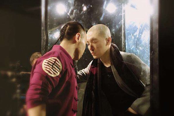 �ü��ָ���������˭ �ü�������ʢ�ֵ�ʲô��