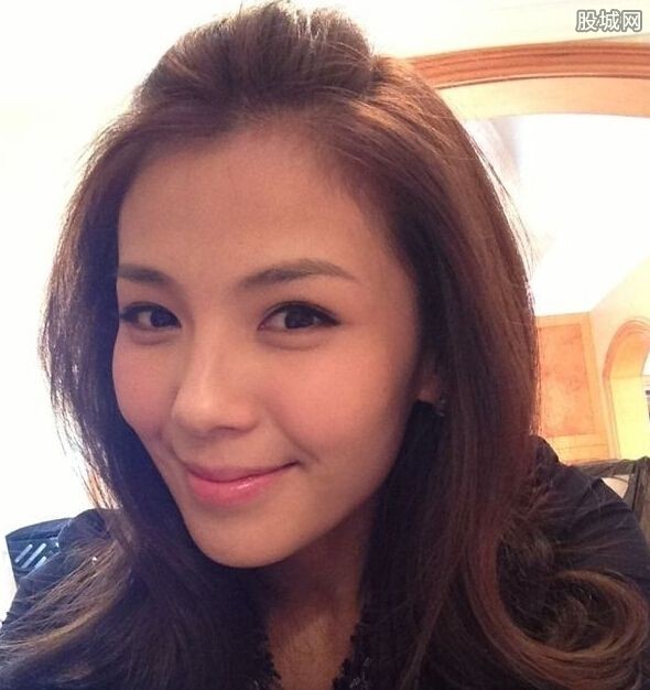 ���κ����м��� Ů�������̳�������