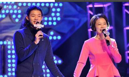 霍尊的老爸是谁啊 小时候和父亲合照