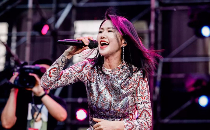 06�곬��Ů��ǰʮ������Щ�� ǰʮ����Ů��״�����