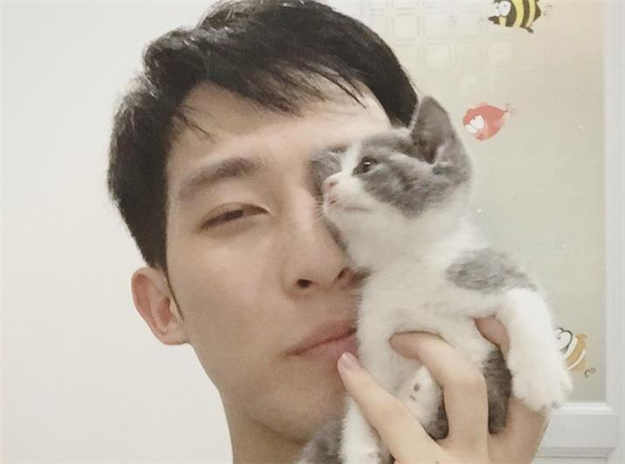 ����cary����������˭ ���������밢�߷���