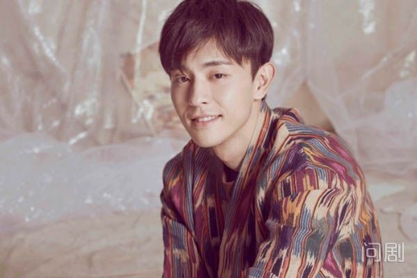 邓伦家境怎么样 河北石家庄的一个普通家庭