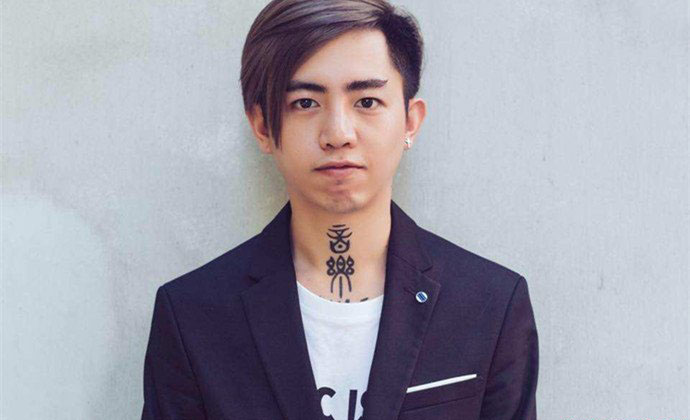 谢和弦出了什么事歌怎么找不到了 被封杀的原因