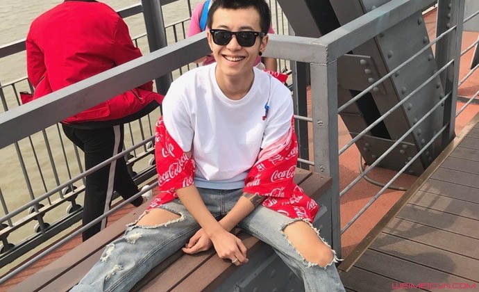 ������������������Щ ������������������