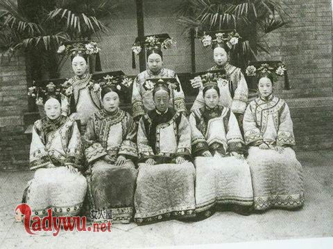 �������ȼ��� �Ŵ������ȼ��ͷ����λ˳��