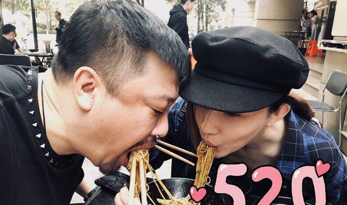 �ֱ�������˭ ������ֵ�߲�����������������