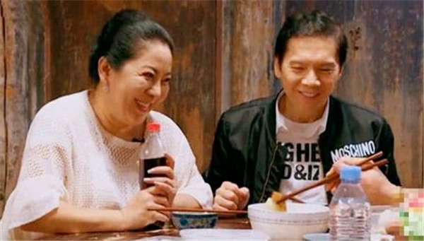 ��ǿ����ʲô��ͷ �ڰ�����ͨ������۵�ʵ�������ж��?