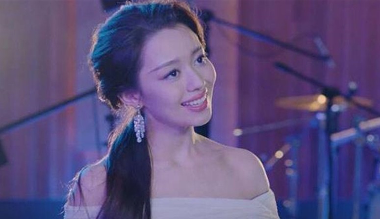 ���Ȱ���˿�����������Ĺ��� ��ĸ����ʲô��