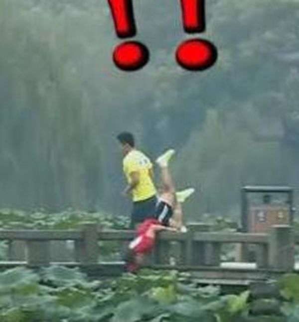 ���ܰ��ֵ������¼����̵� �ֲ��¼���������ô����