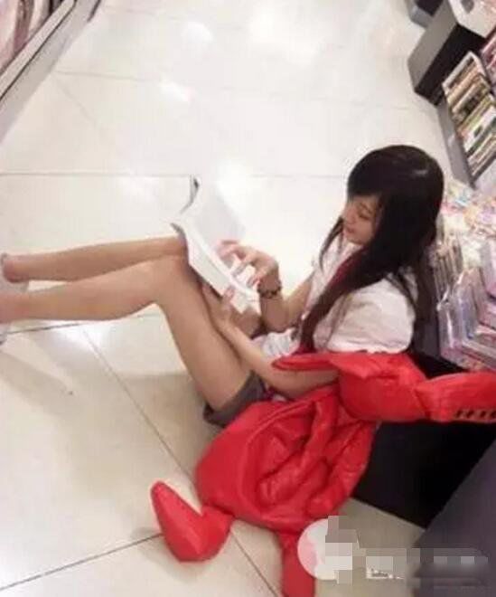 美国最恐怖的照片超市女孩原图 你看出来什么恐怖的事情了