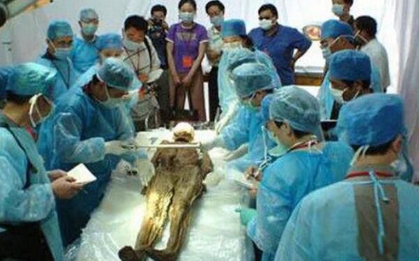 ǧ���Ĺ�ڳ���Ů��������� ǧ��Ůʬ����˵������������