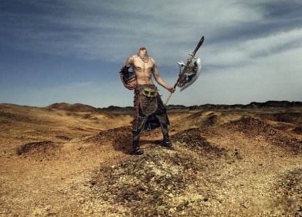 ս������Ϊʲôû��ͷ ������񻰹���