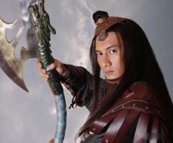 ս������Ϊʲôû��ͷ ������񻰹���