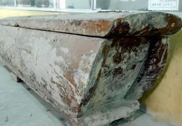 ��ɽ��ʬ�հ� ������ʬ������˭������������