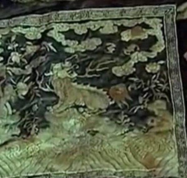 ��ɽ��ʬ�հ� ������ʬ������˭������������