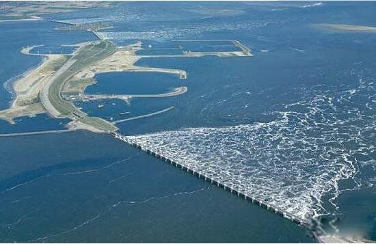 ���繫�ϵ��ߴ��漣���� ���Ĺ����漣���ǰ������˺�