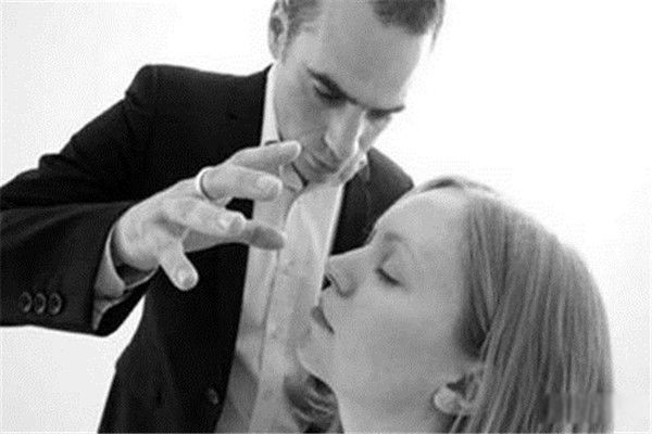 ����ǰ������ķ����ͺ�� Ϊʲô���ܻ���ǰ������