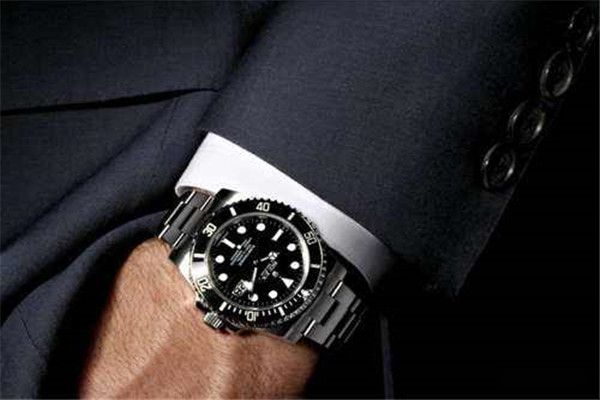 ʯӢ���ͻ�е������Щ��ͬ�ĵط� �кܴ������ʯӢ���Ƚϼ�