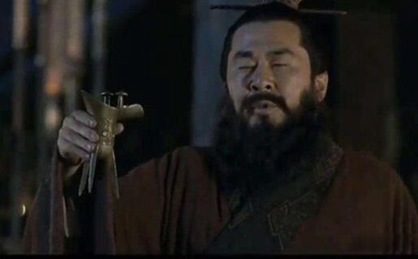 曹操造铜雀台的目的 把二乔锁在铜雀台里吗