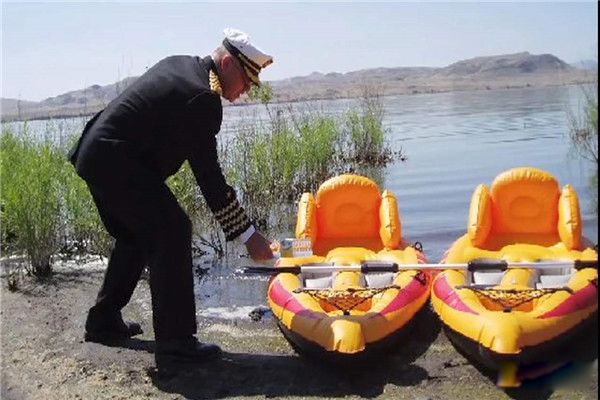 ��С�Ĺ������ĸ� Ħ��ϣ�ǵ�������˿��ж���