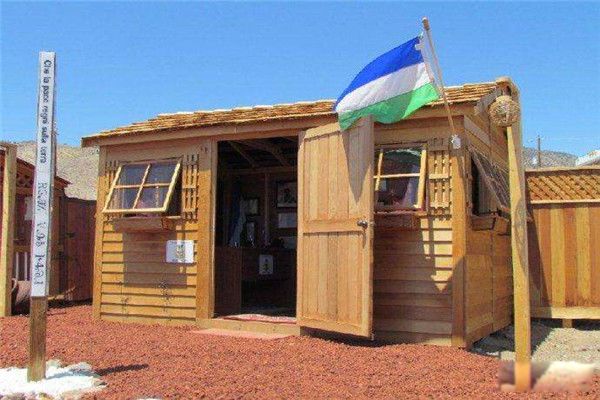 ��С�Ĺ������ĸ� Ħ��ϣ�ǵ�������˿��ж���