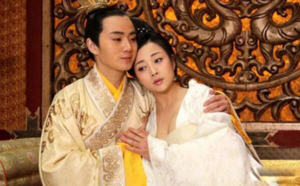 ����������������εĹ�ϵ ��С��ֻ����������г�